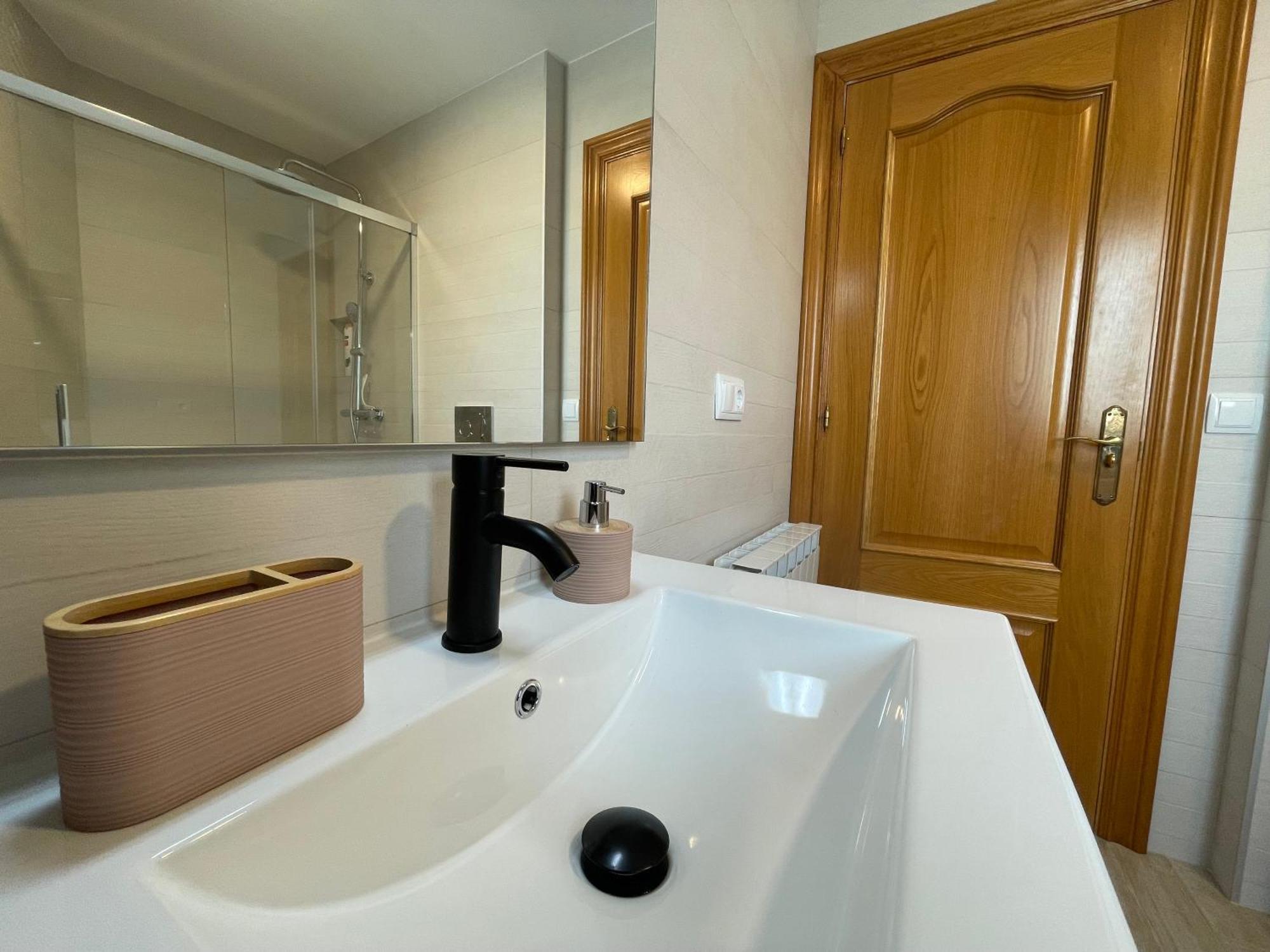 Apartamentos Montejurra Айеги Экстерьер фото